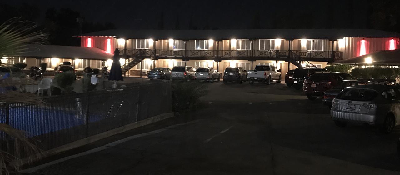 Red Bluff Inn Exterior foto